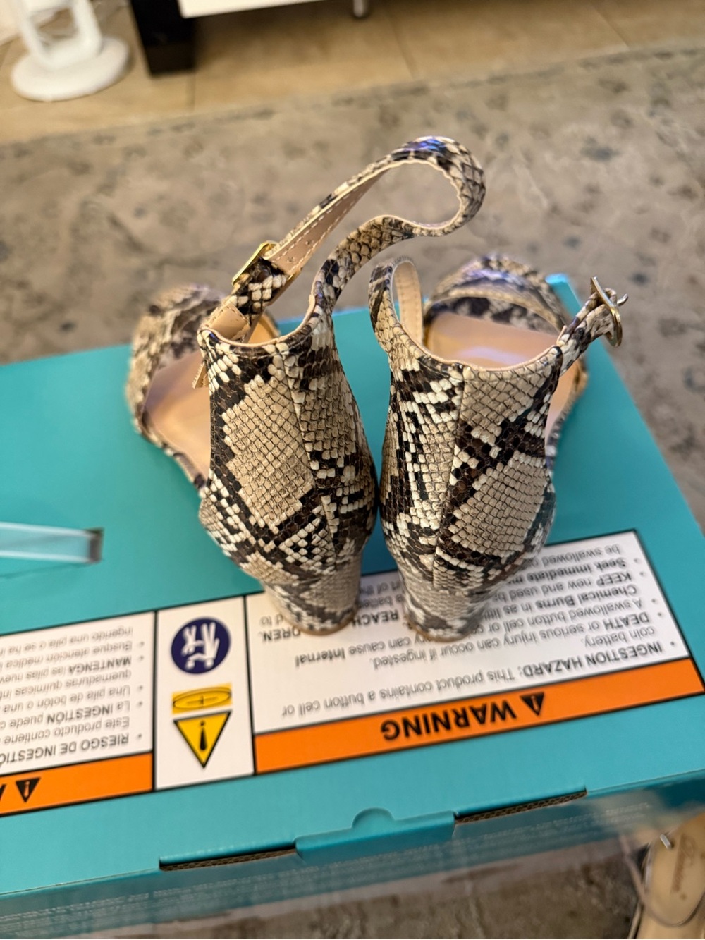New in Box Animal Print Sandal Heels 8M - Picture 7 of 7